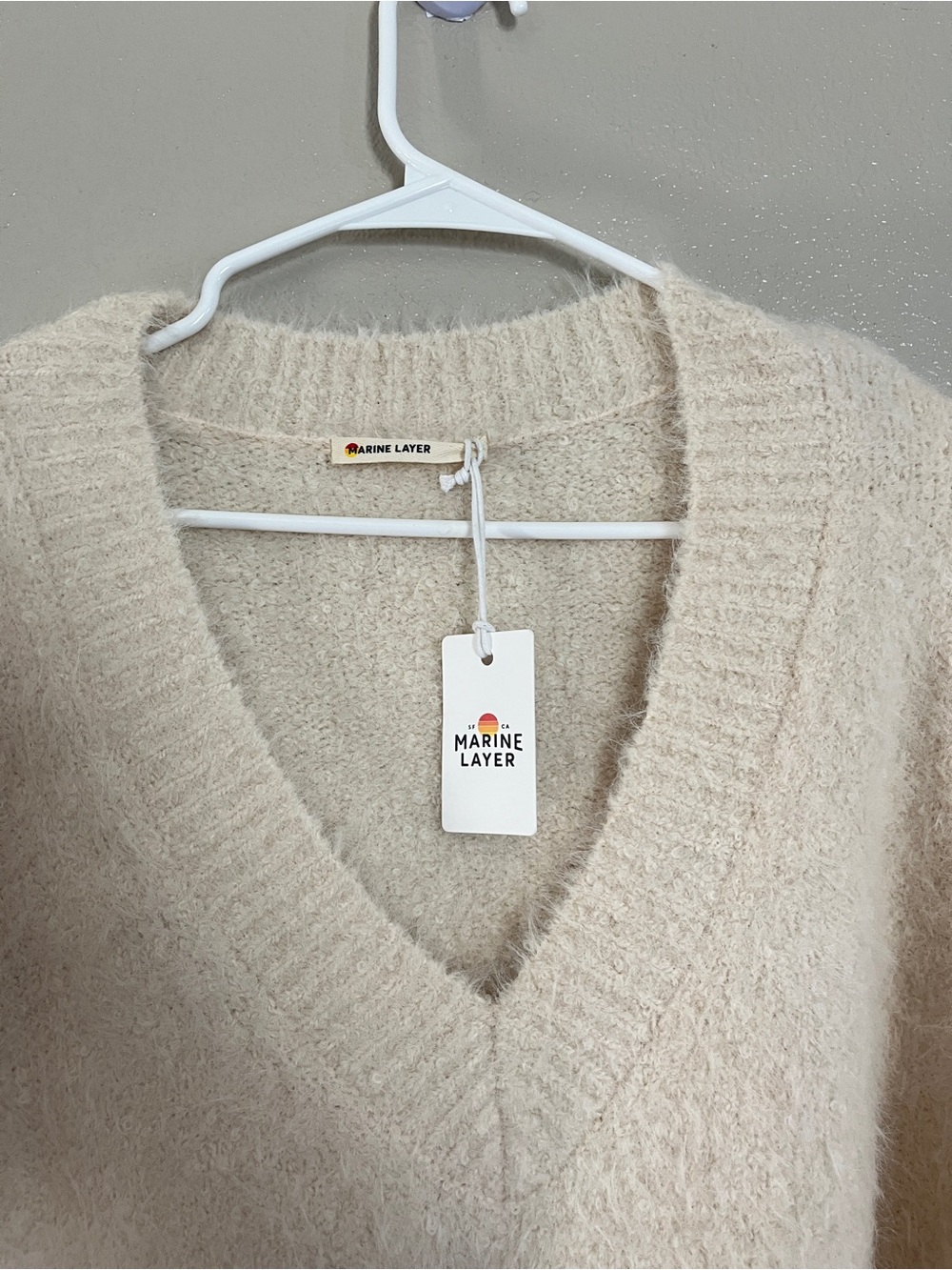 NWT Marine Layer Cream V-Neck Fuzzy Sweater - Picture 7 of 8